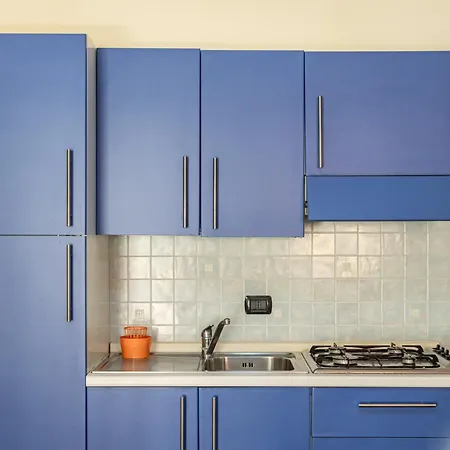 아파트호텔 Hotiday Collection - Pugnochiuso 4*