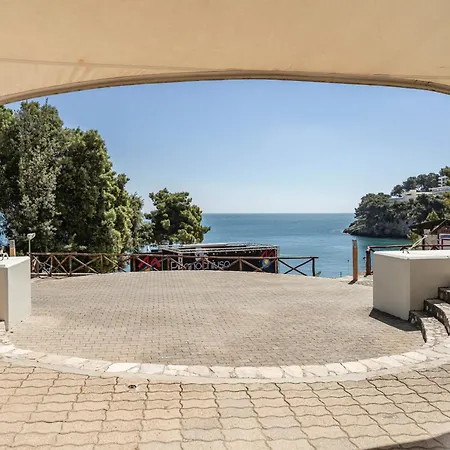 아파트호텔 Hotiday Collection - Pugnochiuso 비에스테