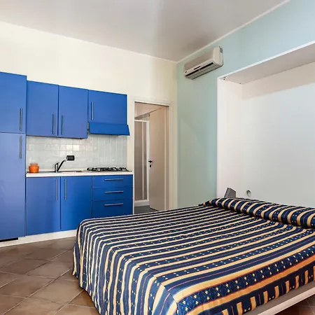 Hotiday Collection - Pugnochiuso 4*