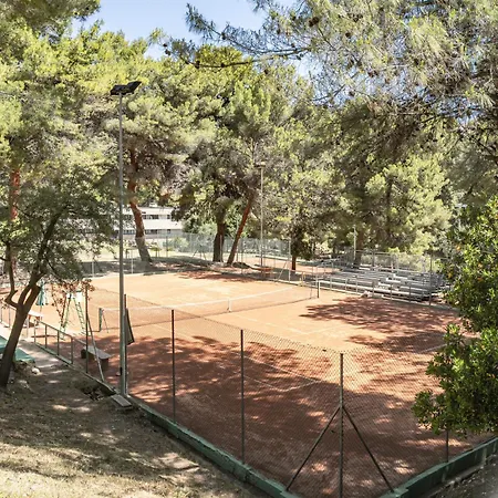 Hotiday Collection - Pugnochiuso 4*