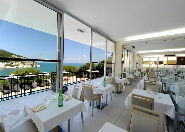 Hotiday Collection - Pugnochiuso 4*