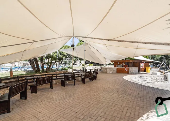 Hotiday Collection - Pugnochiuso 4*